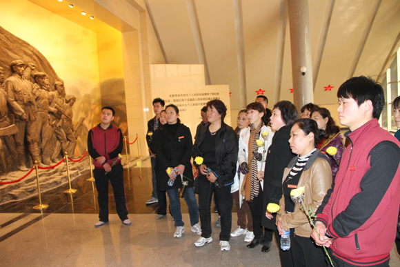 缅怀革命先烈，弘扬民族精神(图3)