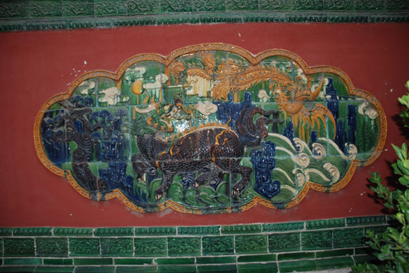 9-府城隍庙八字墙琉璃吉祥图案
