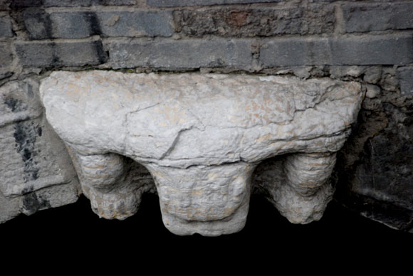 13-府城隍庙三孔砖石拱桥汲水兽