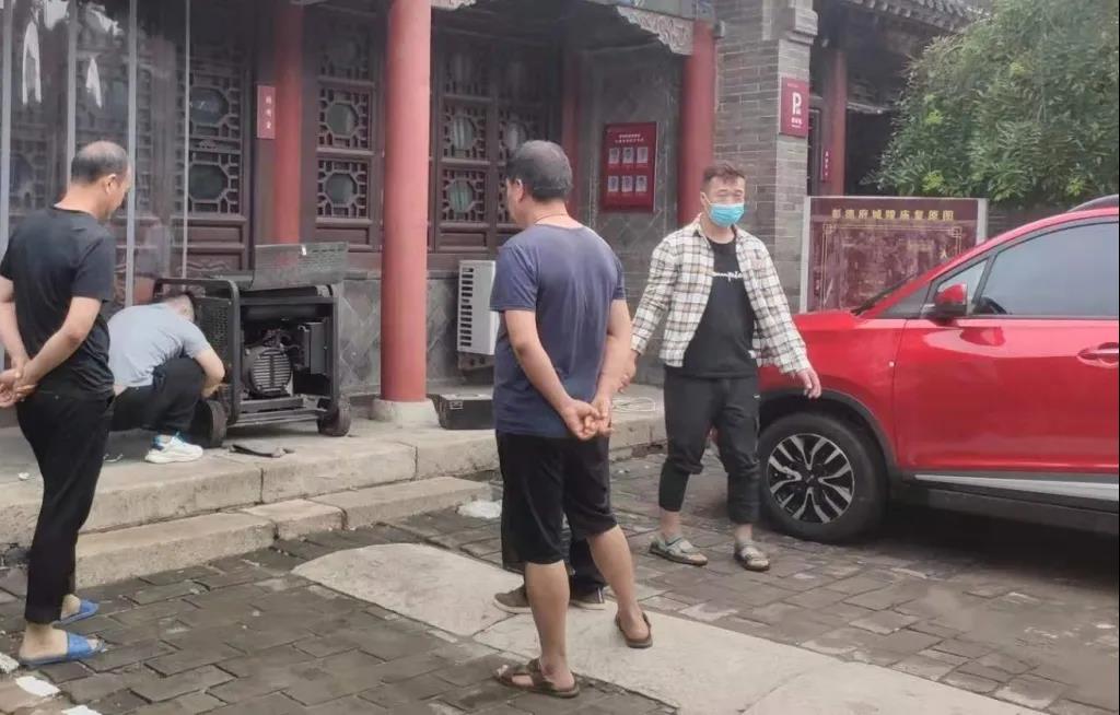 全力以赴,众志成城--安阳民俗博物馆打赢防汛抗灾攻坚战(图3) 全力以赴,众志成城--安阳民俗博物馆打赢防汛抗灾攻坚战(图3)